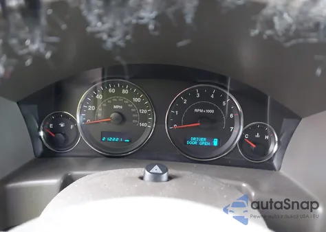 2006 Jeep Commander from USA, damaged, VIN 1J8HH48N76C293897